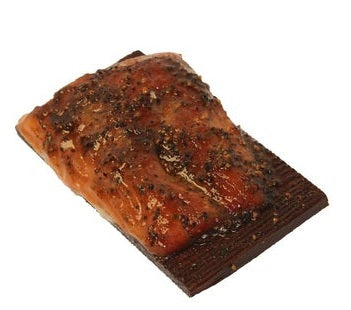 Saumon 5 oz orange gingembre et fumée de bois de pommier sur planche de cèdre